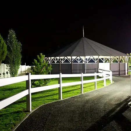 Master Horse Club - Hotel 3*